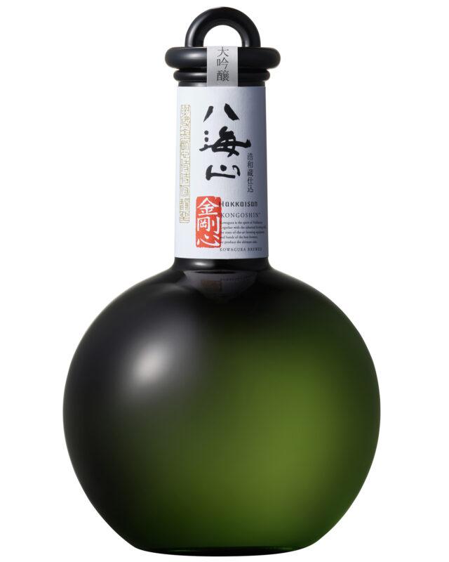 八海山 金剛心　純米大吟醸 八海山 金剛心 純米大吟醸 800ml 最高級の酒 八海醸造 青色【金剛心